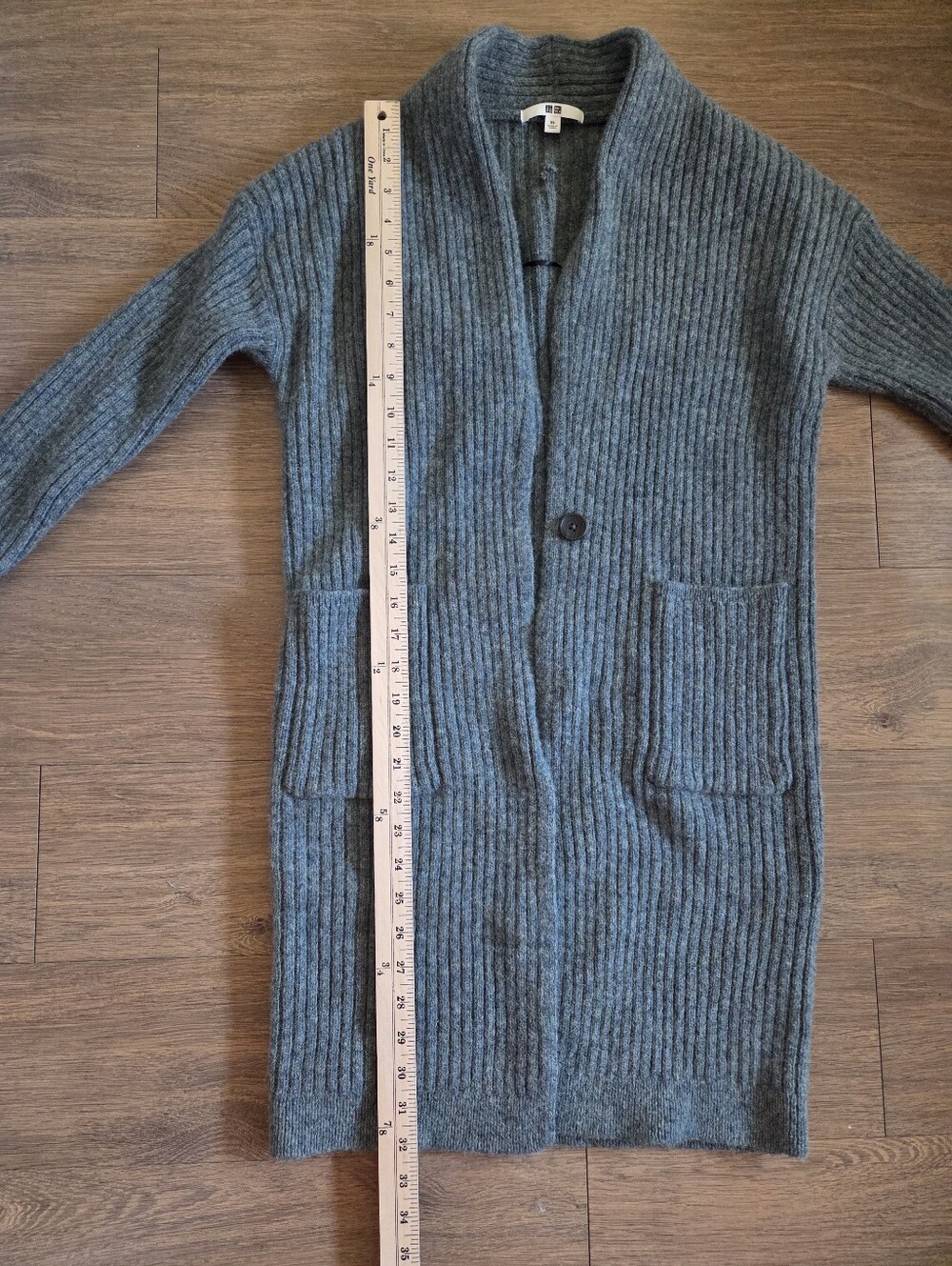 Uniqlo 100% Wool Long Ribbed Open Cardigan *flaws*